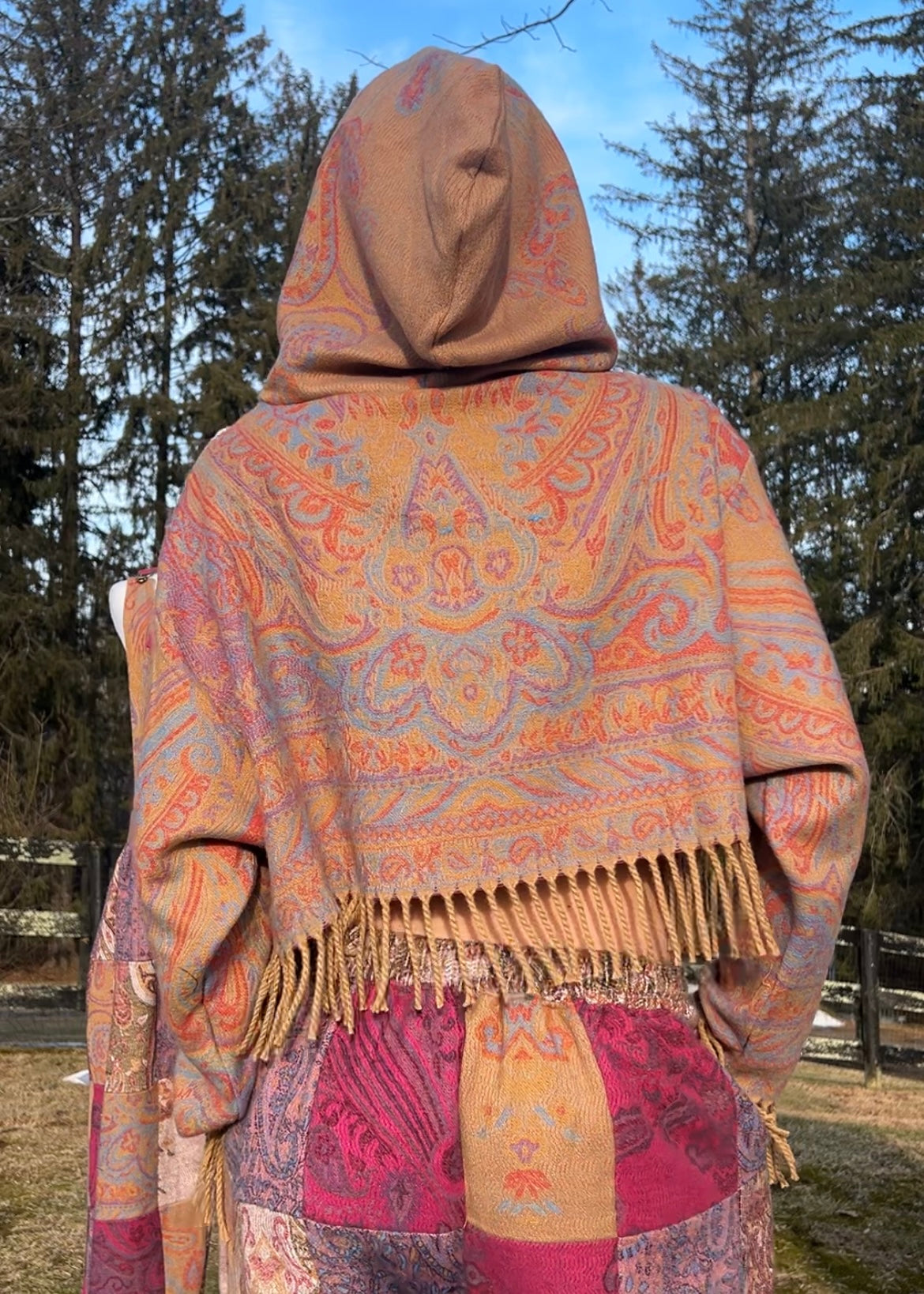 Cropped Kamaru Hoodie