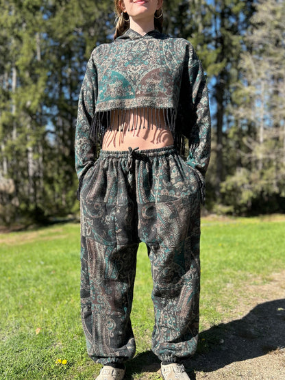 Cropped Kamaru Hoodie