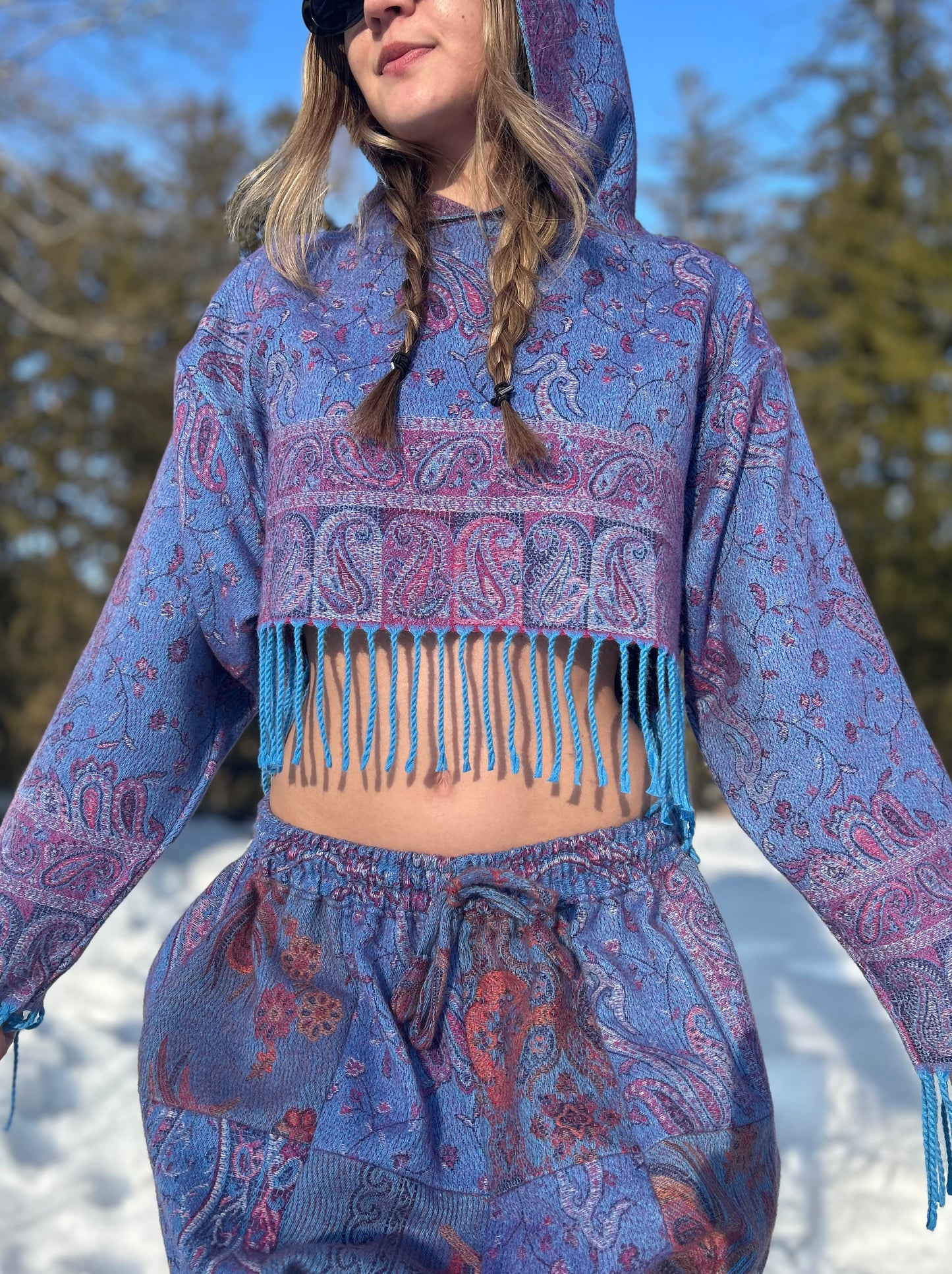 Cropped Kamaru Hoodie