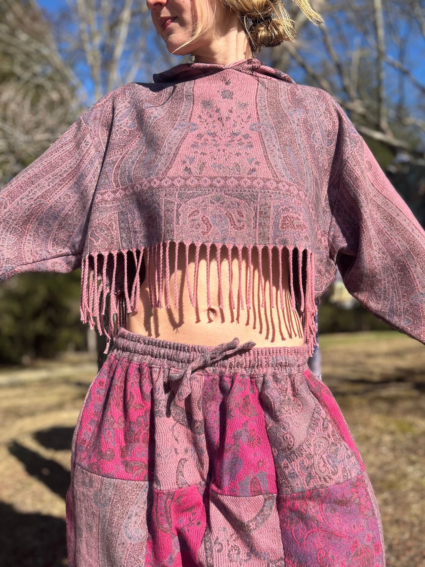 Cropped Kamaru Hoodie