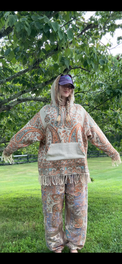 Kamaru Hoodie