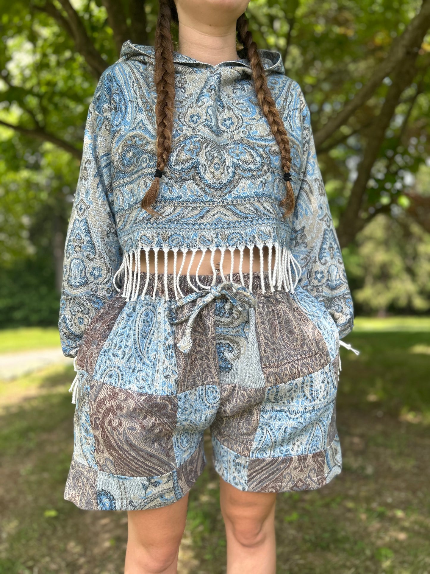 Cropped Kamaru Hoodie