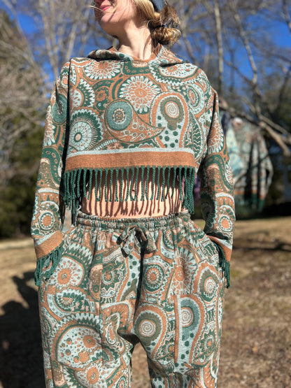 Cropped Kamaru Hoodie