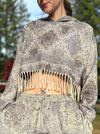 Cropped Kamaru Hoodie