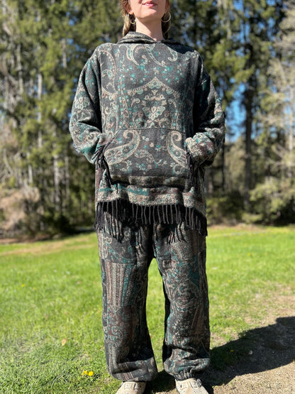 Kamaru Hoodie