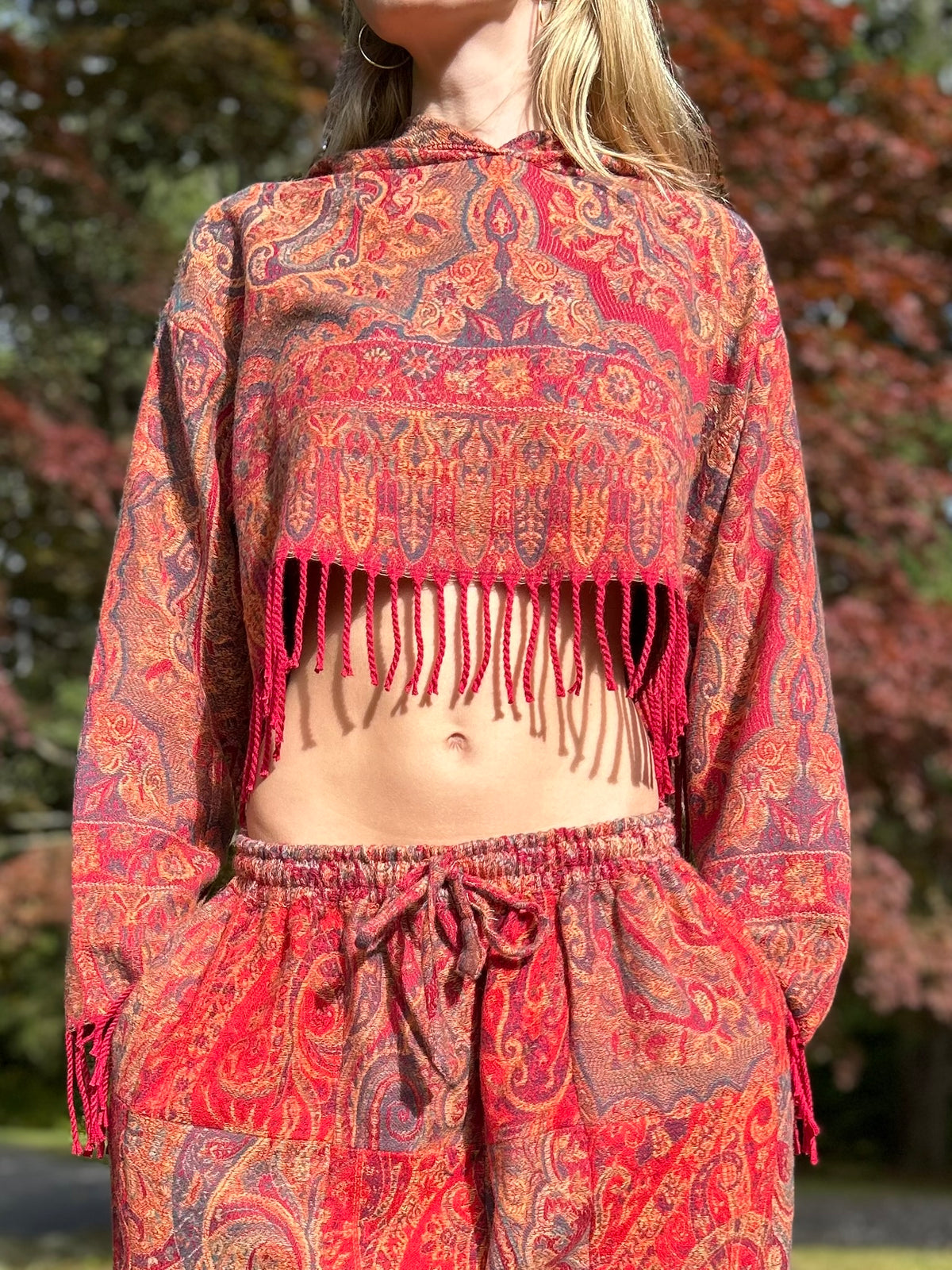 Cropped Kamaru Hoodie