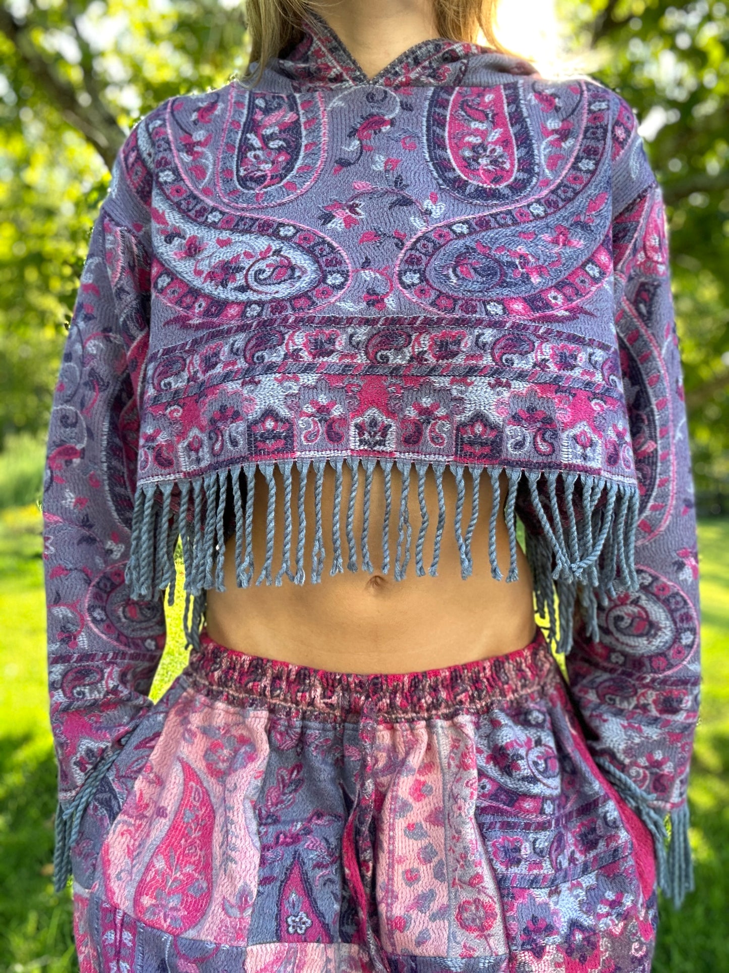 Cropped Kamaru Hoodie