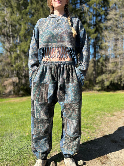 Cropped Kamaru Hoodie