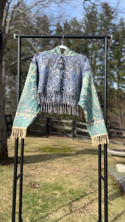 Cropped Kamaru Hoodie